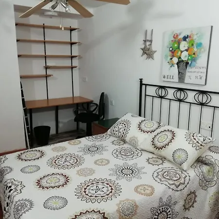 With One Bedroom In Malaga, With Wifi - 2 Km From The